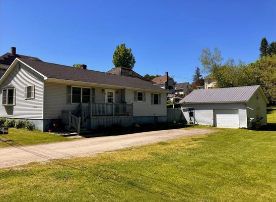 31 SOUTH ST, NORTH TROY, VT 05859 - Image 3ef02cd52573d8d6ba107ca71b455d64/4257667817