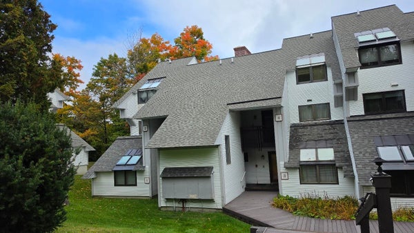 51 EAST GLADE AT SUNRISE # B2, KILLINGTON, VT 05751 - Image 43f67ea97dcb59b35e4e94ea46715e47/3598838837