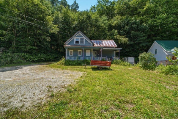 200 LOWER MAIN ST E, JOHNSON, VT 05656 - Image 478d53d4e9910ee5b70a07b238a3eb58/2839737097