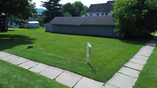 40 TERRILL ST, RUTLAND, VT 05701 - Image 4c346e304f18d15e89b2bfb27bea38e6/2765202453