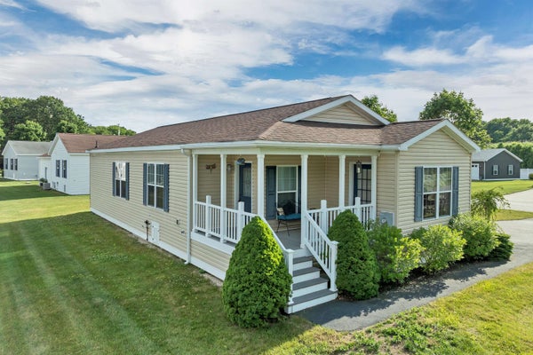 2 GOLDENROD WAY, NORTH HAMPTON, NH 03862 - Image 5cd7f40dccb444b3bcc44357702ffddb/180586568