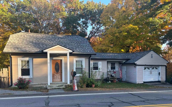 22 MILLVILLE ST, SALEM, NH 03079 - Image 5fc55b5169ccd39b8a7d59bec54d617a/1166832682