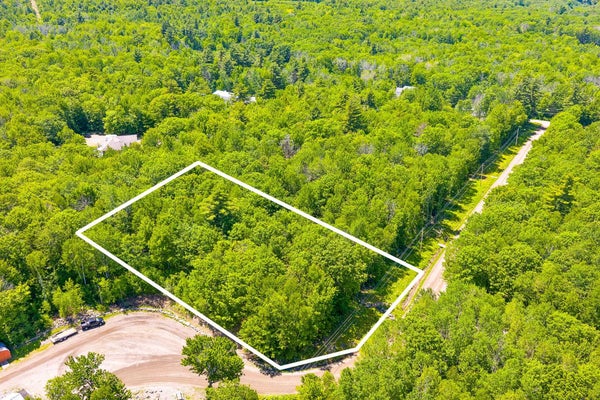 12 LINDSAY CT, LACONIA, NH 03246 - Image 602fcbbf4af56cee67080a4ffdbfb6e6/4154272870