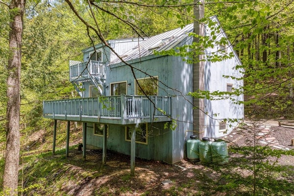 32 NAULAHKA LN, WHITE RIVER JUNCTION, VT 05001 - Image 635aebda2db39e51bf67e231e8cb0a76/4281515838