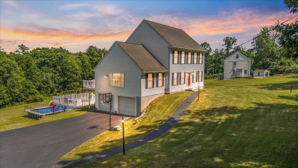 248 GRANT RD, NEWMARKET, NH 03857 - Image 648cac7c53b2c8e094412b6dda650f2e/97771436