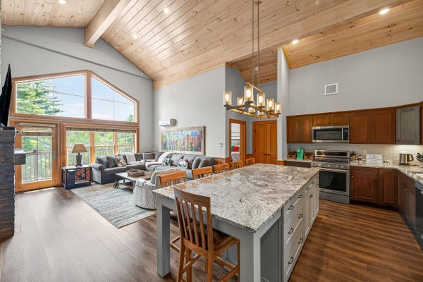 235 SKIMOBILE RD # 1404, NORTH CONWAY, NH 03860 - Image 6531f4e510ffff313ae34239a3d7ff66/2672701506