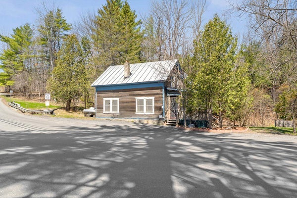 182 BROOK ST, WILLIAMSTOWN, VT 05679 - Image 6793dd29f68d68d7fdb6d77bea06276f/374049858