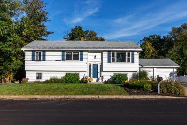 51 LEBEL AVE, MANCHESTER, NH 03103 - Image 74c9613c8b7fced3b8417dc31d00ca52/3437248032