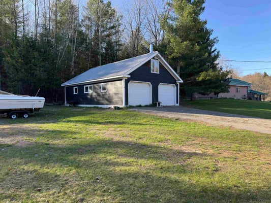 19 MELODY LN, JOHNSON, VT 05656 - Image 7c2db75e8e1f9b3bad69ebb17fbdf325/2111138619