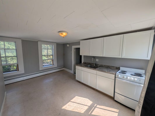 18 CHESTNUT ST UNIT D, CLAREMONT, NH 03743 - Image 7fc3cd75666504b4e69de36ededb078e/1405774797
