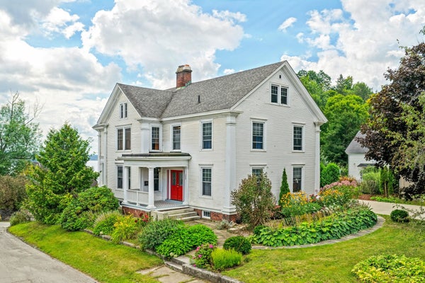 152 2ND ST, NEWPORT, VT 05855 - Image 871ef5b8fa76aef8bb08f86c9e9f810e/825531709