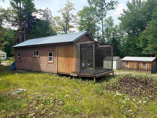 905 PEAK RD, LYNDONVILLE, VT 05851 - Image 8802358c931ee0e59e9e1ad4e7b9ef46/618037187
