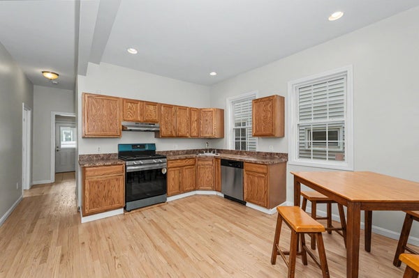 55 4TH ST # 57, LOWELL, MA 01850 - Image 8d3570d4c9c9e9b147db2e4e3782605f/2219457727