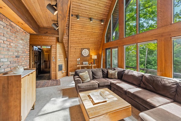 82 N BROOKWOOD RD, STRATTON MTN, VT 05155 - Image 8e01b00c6af2fa3be23ede8fd8413a68/3609964075
