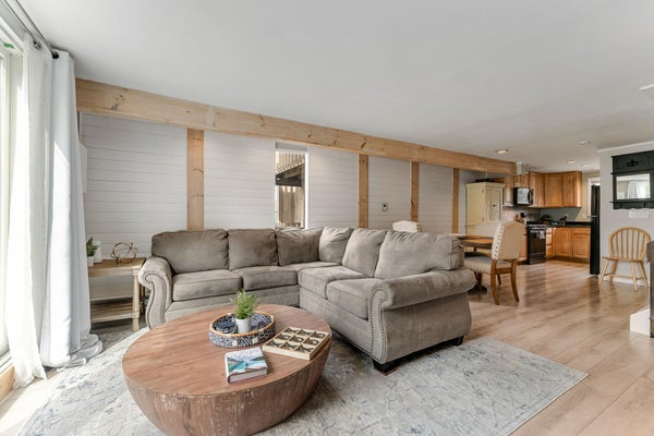 105 MORSE DR, JEFFERSONVILLE, VT 05464 - Image 8f1d29c91d9eb4e2fd6ac1d99dd38407/4224885379