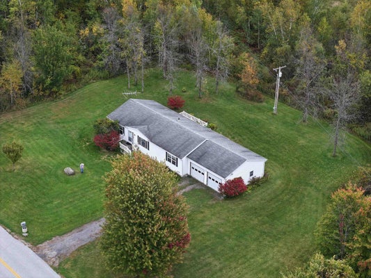 2760 LAKEVIEW DR, NORTH HERO, VT 05474 - Image 9086c8aceb8a68b3d7938101dc0819b1/1502138076
