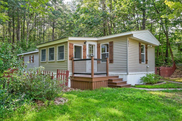 331 LAMPLIGHTER DRIVE, CONWAY, NH 03818 - Image 9164905fbe94c7c7618d13e6fa77e821/244166070