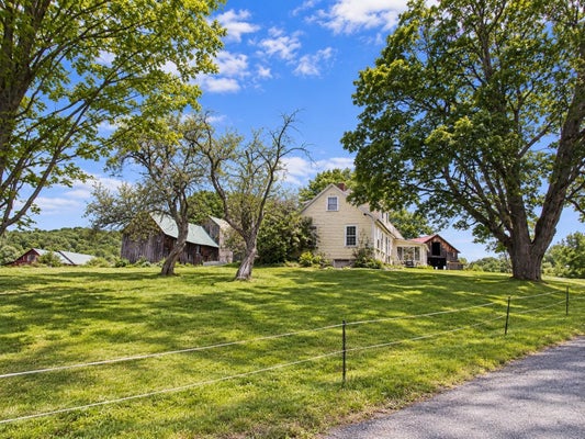 72 WOOD RD, WHITE RIVER JUNCTION, VT 05001 - Image 930ea8fa8ad13d151e93b821ceb28205/431365586