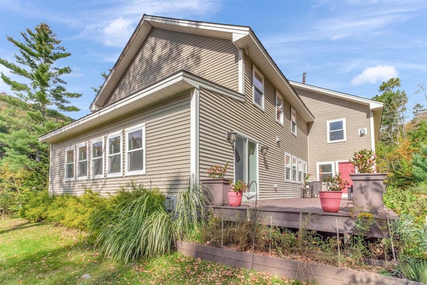 884 N BRIDGEWATER RD, BRIDGEWATER, VT 05034 - Image 94911dbc845b4f133fe8a7fef8051202/321878138