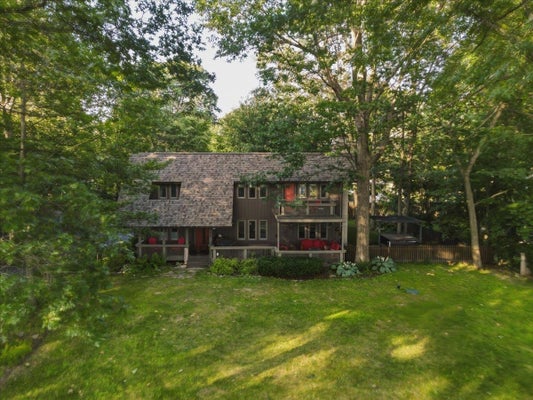 243 BISCAYNE HTS, COLCHESTER, VT 05446 - Image 9bafcd355fa83501694ca080503d40e0/2038114579