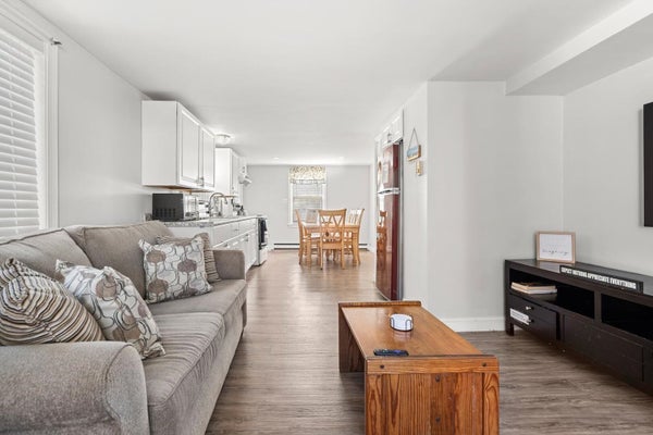 8 COMMONWEALTH AVE UNIT 1, SALISBURY, MA 01952 - Image 9f8d76db22966d2de9fbbe76f99f65bf/284339638