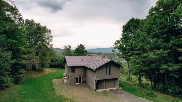 168 SHAW HTS, WATERBURY CENTER, VT 05677 - Image a0b40ebc5a0cf5d0fbf1910e36ca02f8/1368302214
