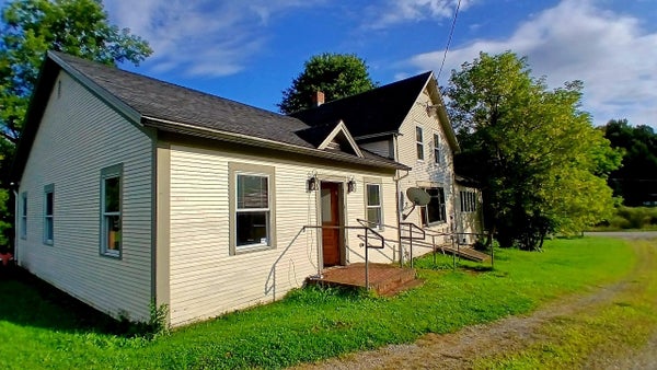 852 POLLANDER RD, JEFFERSONVILLE, VT 05464 - Image a2df4aba03a0c6f35c3c301c9ec99b00/2221613349