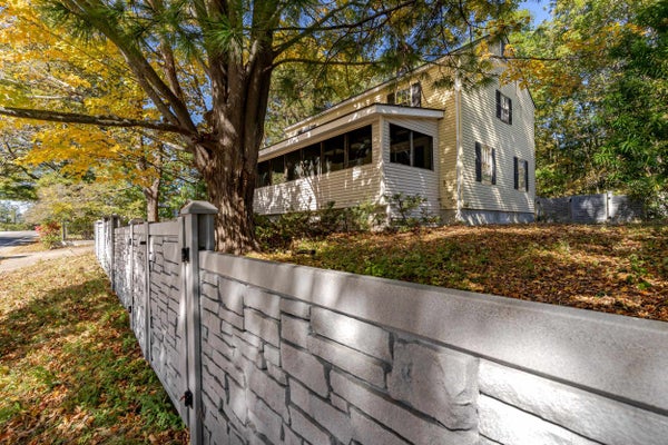 47 MCKINLEY RD, PORTSMOUTH, NH 03801 - Image ae1fdfac55ffc70b0ae37cb2eaed55f8/1508357657