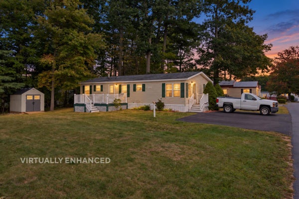 25 HAWTHORNE RD, NORTH HAMPTON, NH 03862 - Image aeeeee07d2d0545e4aa406702d8b8c31/2680072340