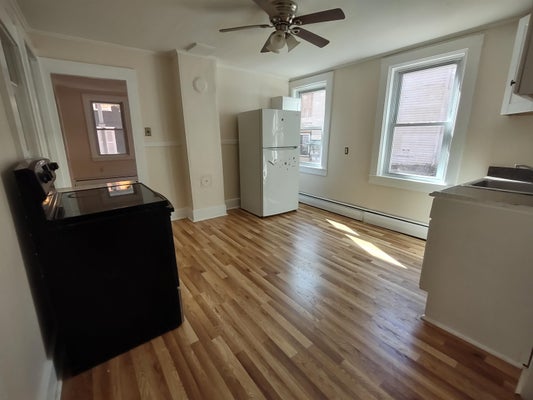 18 CHURCH ST # 1, HINSDALE, NH 03451 - Image b3e356810bfd5fde594ea7cd12e6077b/540104466