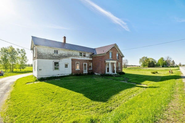 431 N MAIN ST, ALBURGH, VT 05440 - Image b4085b29fb4ab350cc2f2e4bb102f40b/3523135076