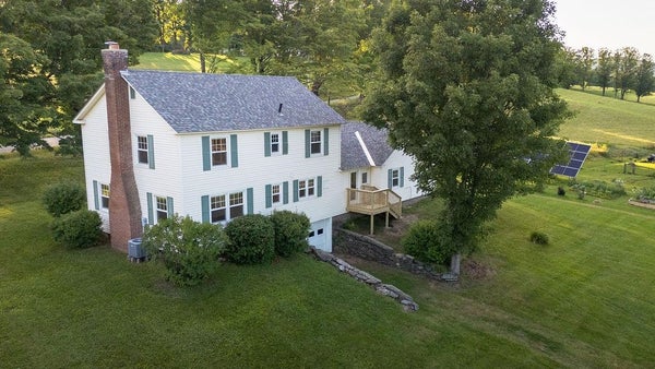 56 PARK LAUGHTON RD, EAST DUMMERSTON, VT 05346 - Image b8a80cadd9cbfcce5be0070ed730ef7f/658741828