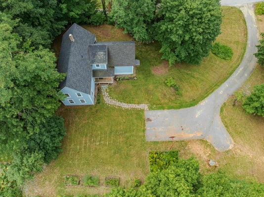 181 MAPLE ST, LITTLETON, NH 03561 - Image bb4cf44c26e2524ae23edcf925fc3cfb/2326111016