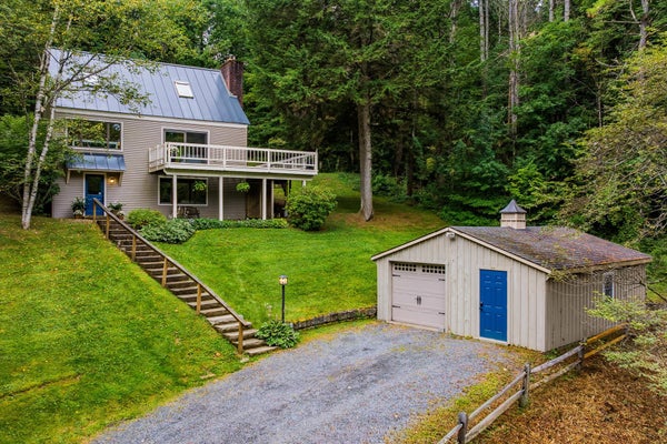 151 DWIGHT RD, QUECHEE, VT 05059 - Image bc9ff3db63521f0bb9411fadf8680fd8/1063200635