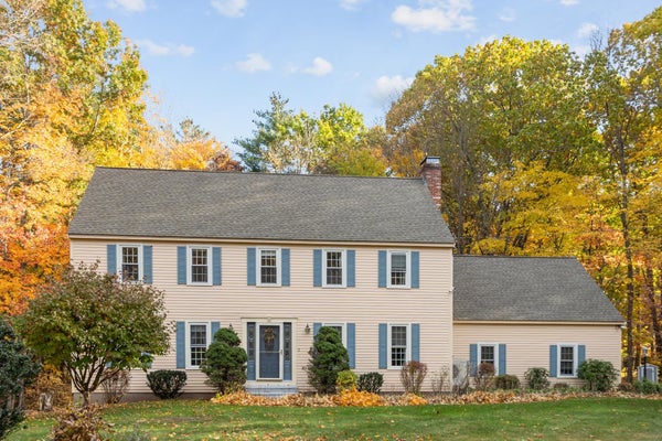 3 KELLEY DR, DERRY, NH 03038 - Image bd7fa967bb3ae5d2d0b6e89a15af663a/899164201