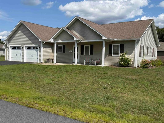 200 DASHNER CIR, DERBY LINE, VT 05830 - Image bfa96da77e4fb37ba60bdb3365583724/3076701874