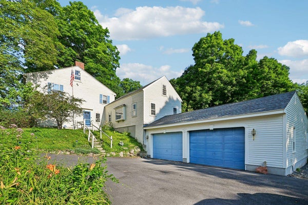 9 ACADEMY AVE, ATKINSON, NH 03811 - Image c35a264faa1801a508ae87fc1fd07f21/846675326