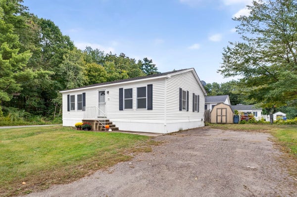 29 A ST, SEABROOK, NH 03874 - Image c5770ddcfdeef701d7ddfbcbc49bb4d6/2047538019