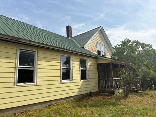 2248 GROVE ST, BRANDON, VT 05733 - Image c6d856cb85e06989f3af09a7b7061c29/3284667772