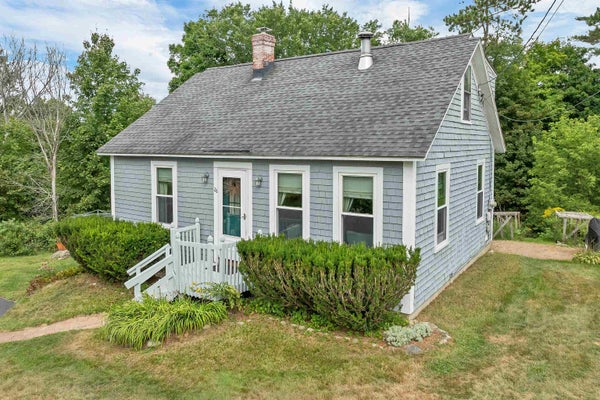 28 S MAIN ST, PITTSFIELD, NH 03263 - Image c7a480fe9feebf0cc3b2f13ef8e55fd2/2380026142