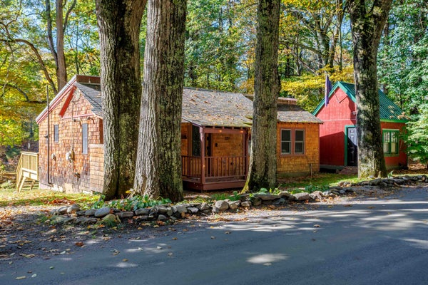 237 CAMP ARDEN RD, DUMMERSTON, VT 05301 - Image c8f3be070f53bf9e5a5c29902cf45c7b/3677363798