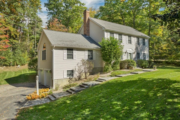 1 BOULDER AVE, ROCHESTER, NH 03867 - Image ca66cdfeb7c66022f70e7c9ad3c814e8/1639573606