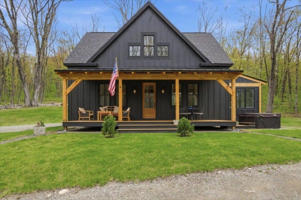 155 BROOKMAN RD, POWNAL, VT 05261 - Image ca8f3d04f76df7cace58ec3d2ad48bae/2727994783