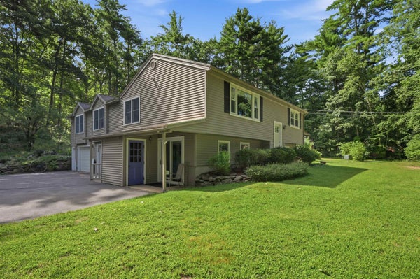 89 NORTH RD, SANDOWN, NH 03873 - Image cd8c4ff1528f33cc207f2e993d508184/644102205