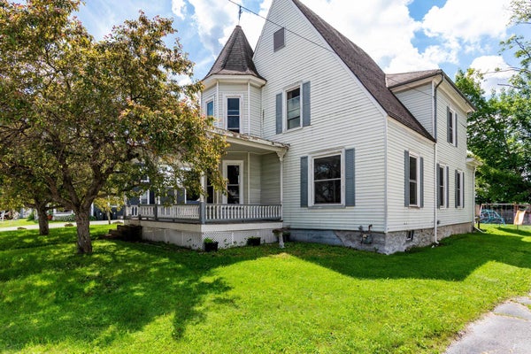 583 MAIN ST, ENOSBURG FALLS, VT 05450 - Image d2601212ff65f79f9aeaf3d64dcf901f/1077222305
