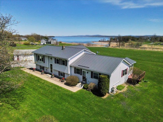 132 E SHORE S, GRAND ISLE, VT 05458 - Image dea960d7a3fa1f58523728ce33f7ad1f/1451373061