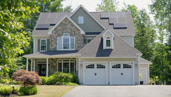 144 BOXWOOD LN, DOVER, NH 03820 - Image dfa8779d3fcec6a765a2b49e818b3b34/280872665