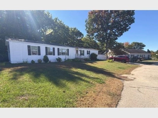 109 SPRUCE DR, FARMINGTON, NH 03835 - Image e257499c8e4ea38f345170d1a4c4e336/3744951951