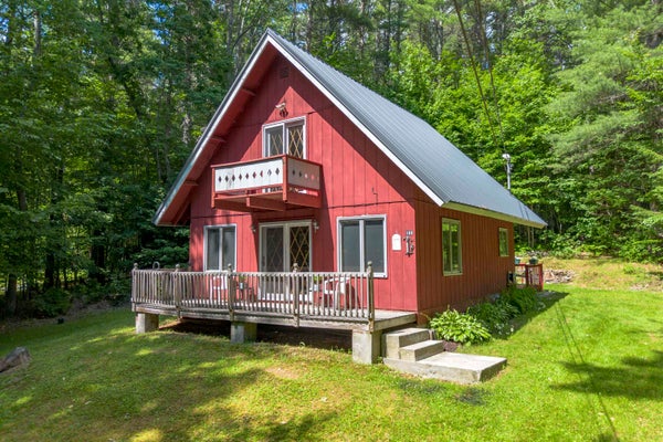 180 DEBBIE HIGGINS LN, WEST WARDSBORO, VT 05360 - Image e2b414a3b25dad4ee3b05109a56811bc/1646695512