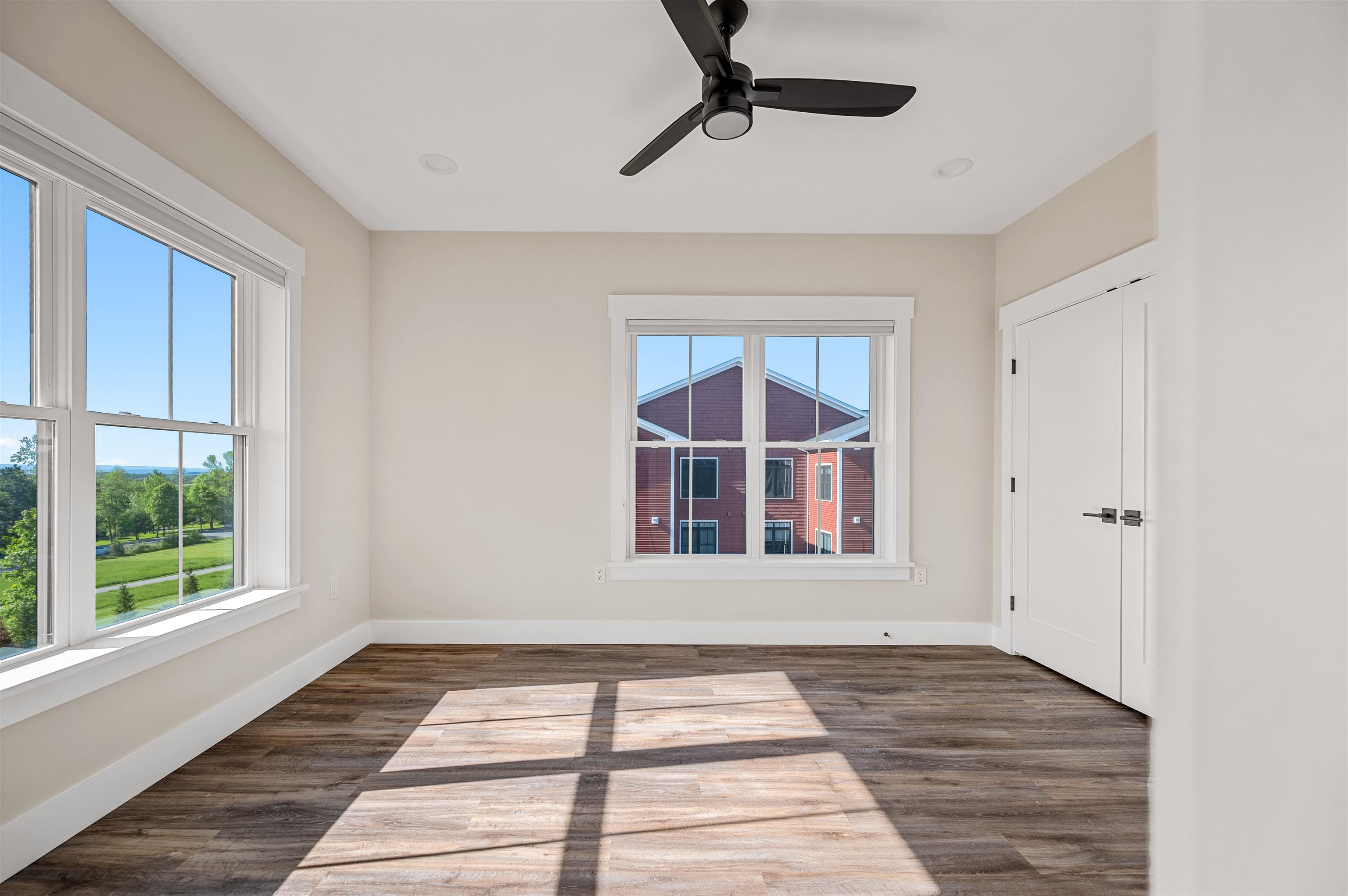 Welcome to one-level luxury living at its finest. This stunning top-fl – image 33